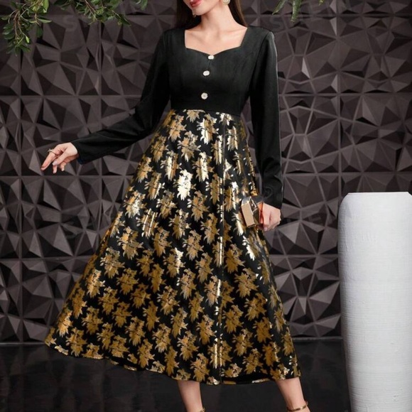 Beautiful black and golden dress size xl new never worn - Picture 3 of 4